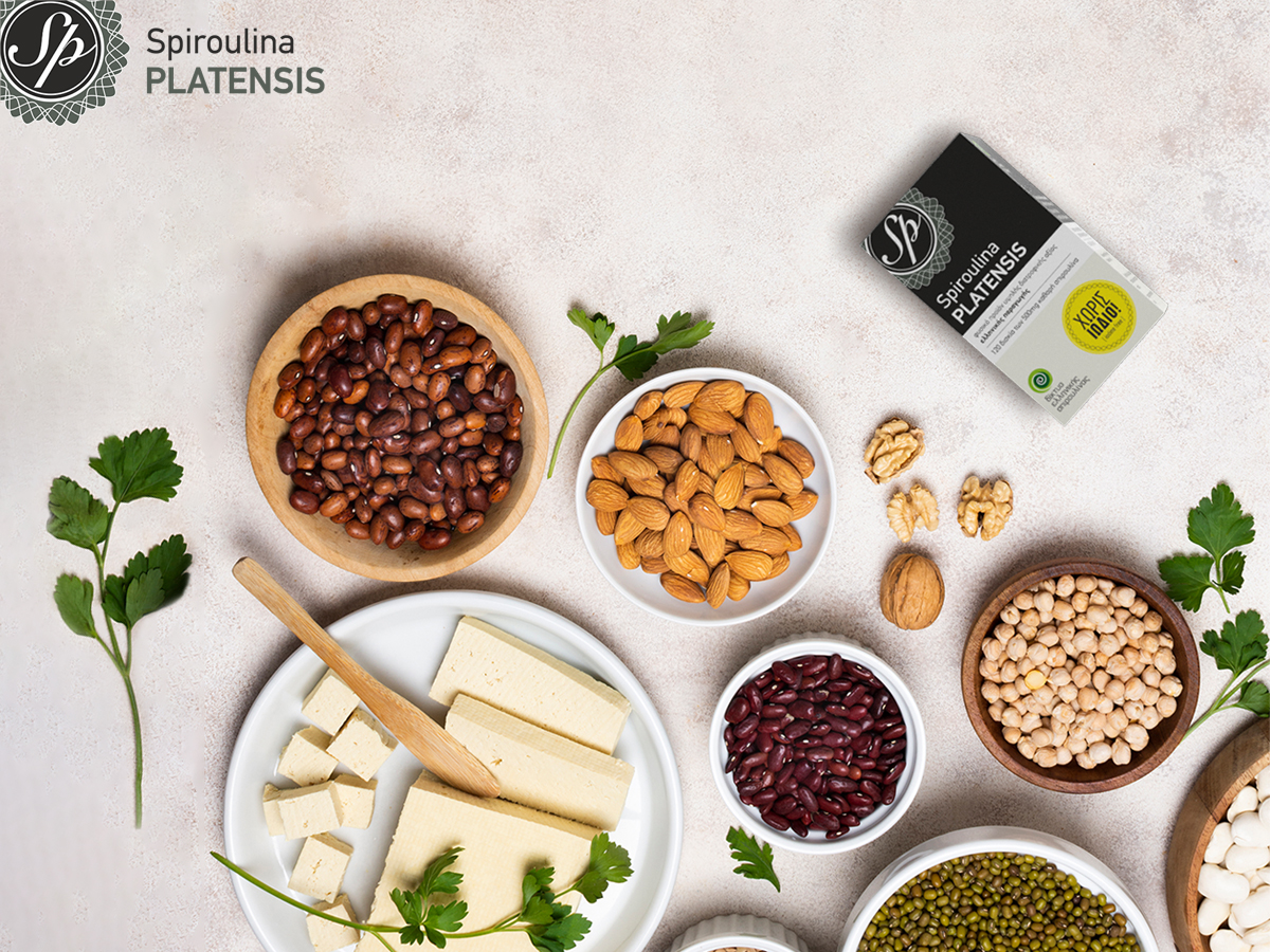 Τρόφιμα που έχουν πρωτεΐνη και ταμπλέτες Spiroulina PLATENSIS