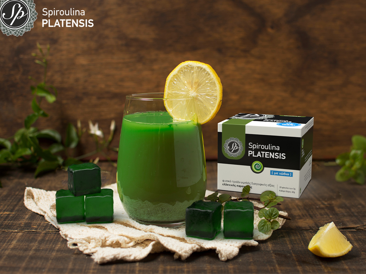Χυμός για αποτοξίνωση με σκόνη και παγάκια Spiroulina PLATENSIS