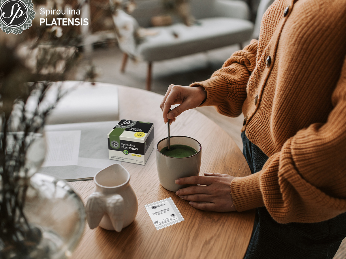 Κούπα με ρόφημα με Spiroulina PLATENSIS